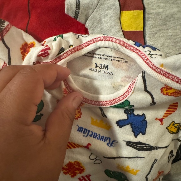 Warner Bros Harry Potter onesies 0-3 Months - Picture 2 of 2